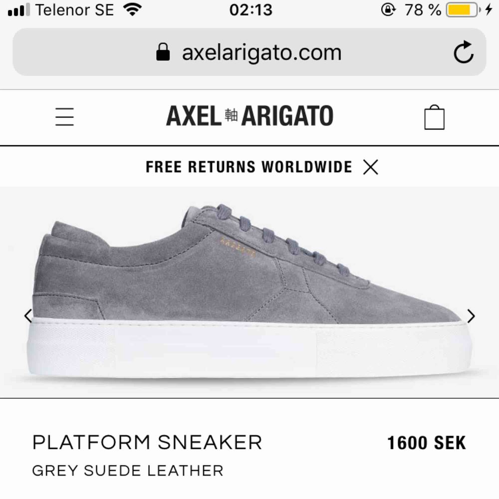Axel arigato skor i grått!! Dom är i super skick! Nästintill nya! Använd vid 1/2 tillfällen, säljs då dessa ej kommer till användning👟. Skor.