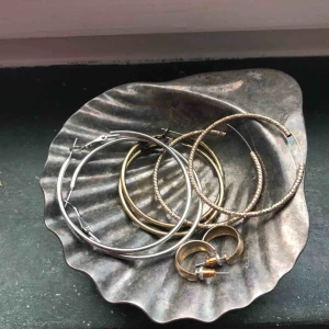  - Diverse örhängen, 4st