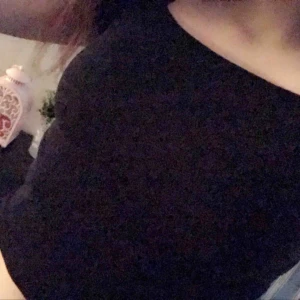  - Säljer denna topp i storlek M för jag använder den inte längre. Väldigt fint skick. 