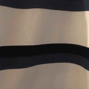  - Fin tröja köpt på second hand. Oanvänt skick. 