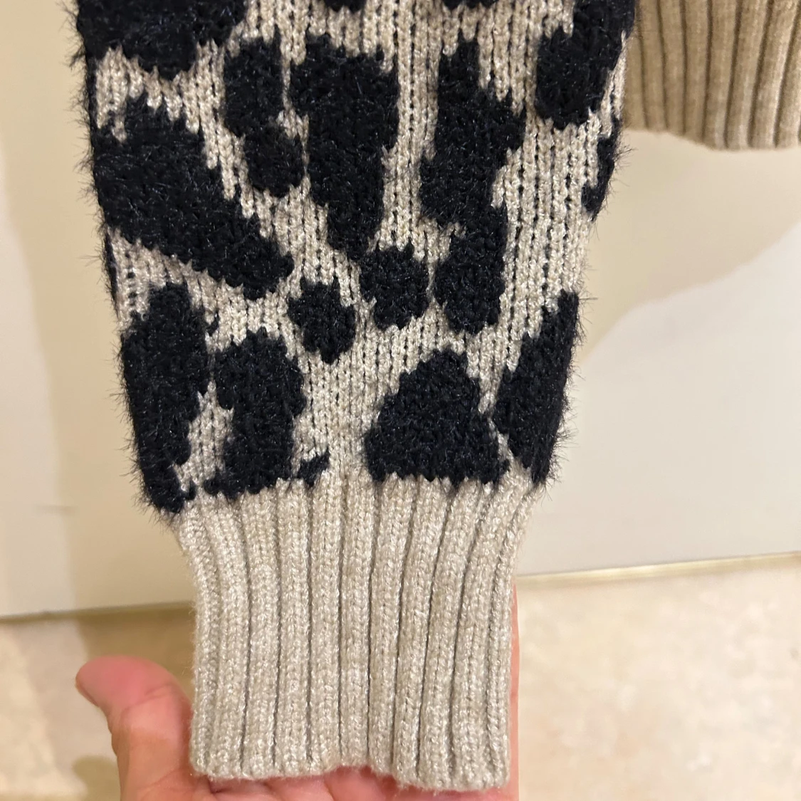  Ny Leopardmönstrad stickad tröja från VILA - 3