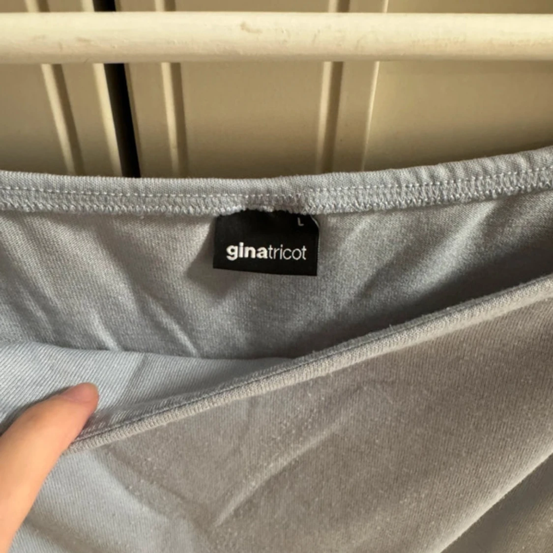 Ljusblå offshoulder långärmad topp - Gina tricot stl L - 4