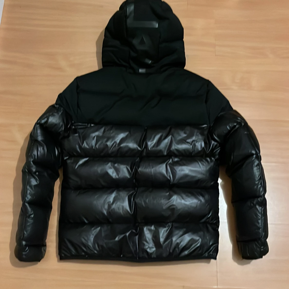 Svart pufferjacka från Replay - 1