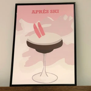Après ski - Poster ”Après ski” ❄️ Går att beställa här eller på vår Vinted @designauf, använd gärna köp nu!