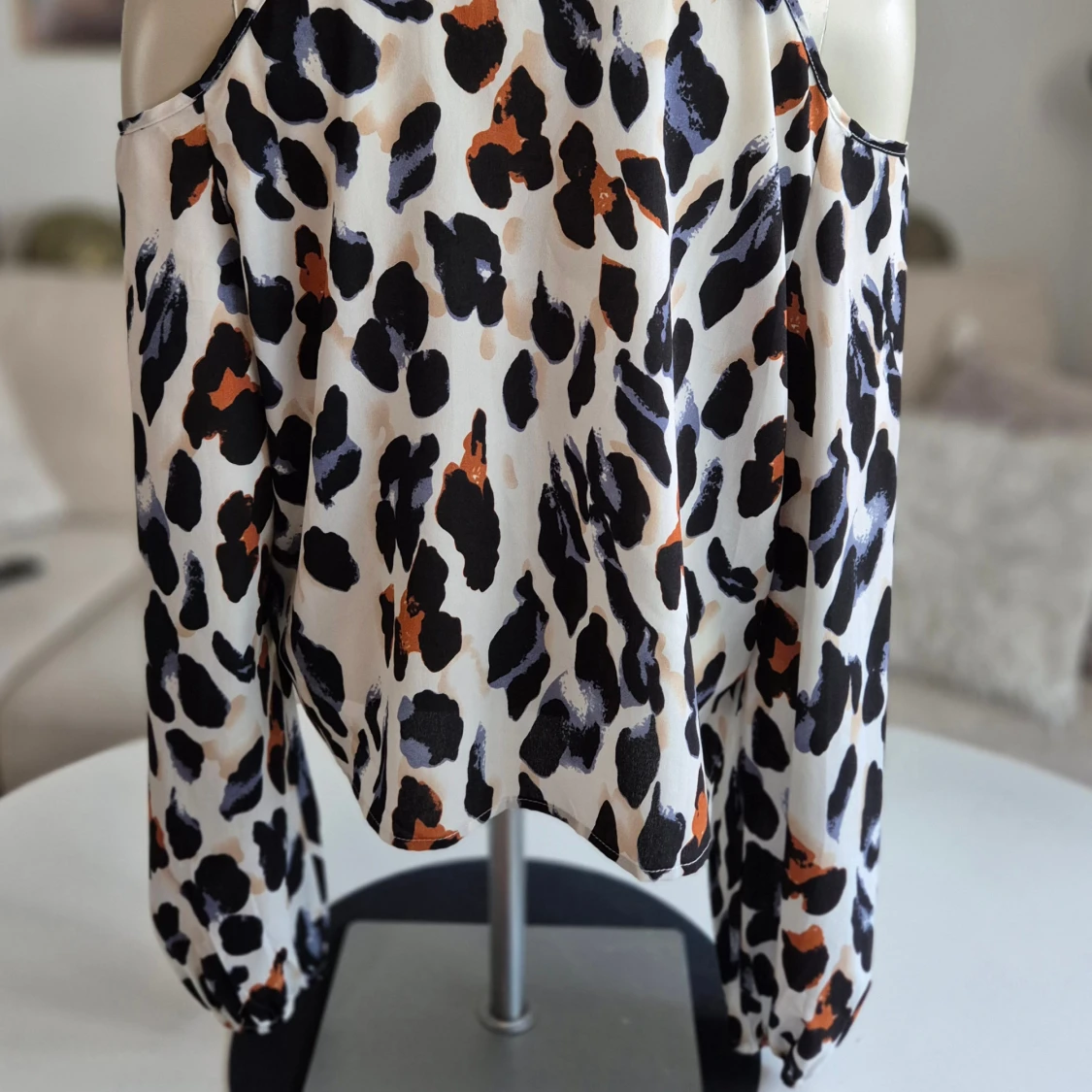 Läcker flerfärgad blus * stl L * bara axlar - 1