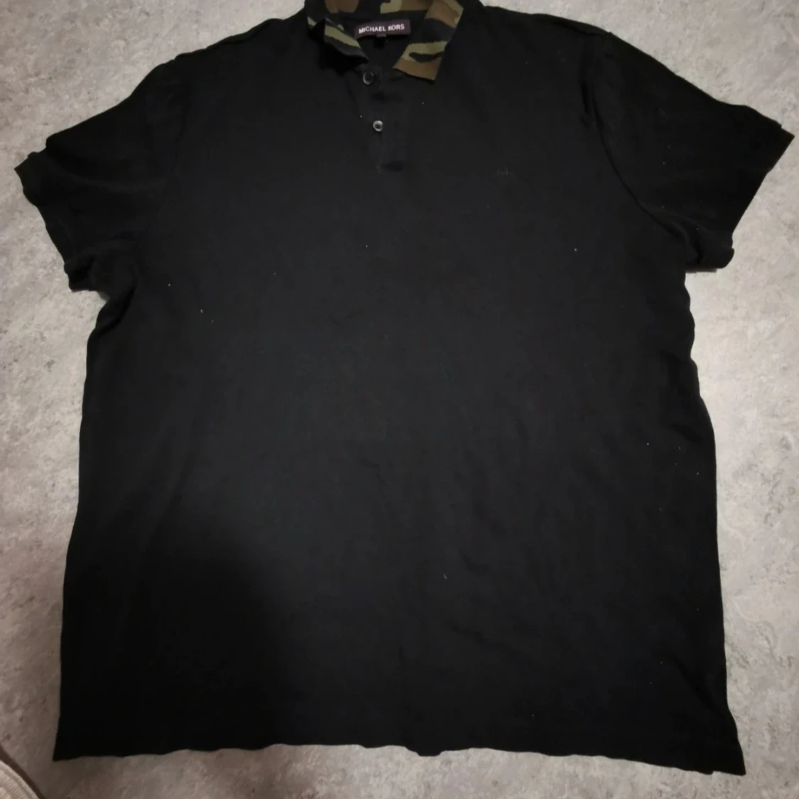 Svart pikétröja Michael Kors XL