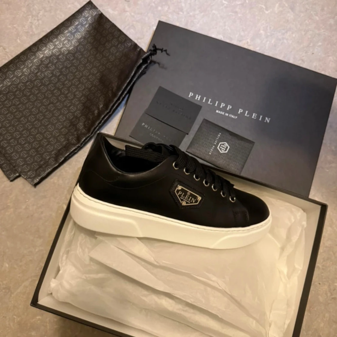 Svarta sneakers från Philipp Plein