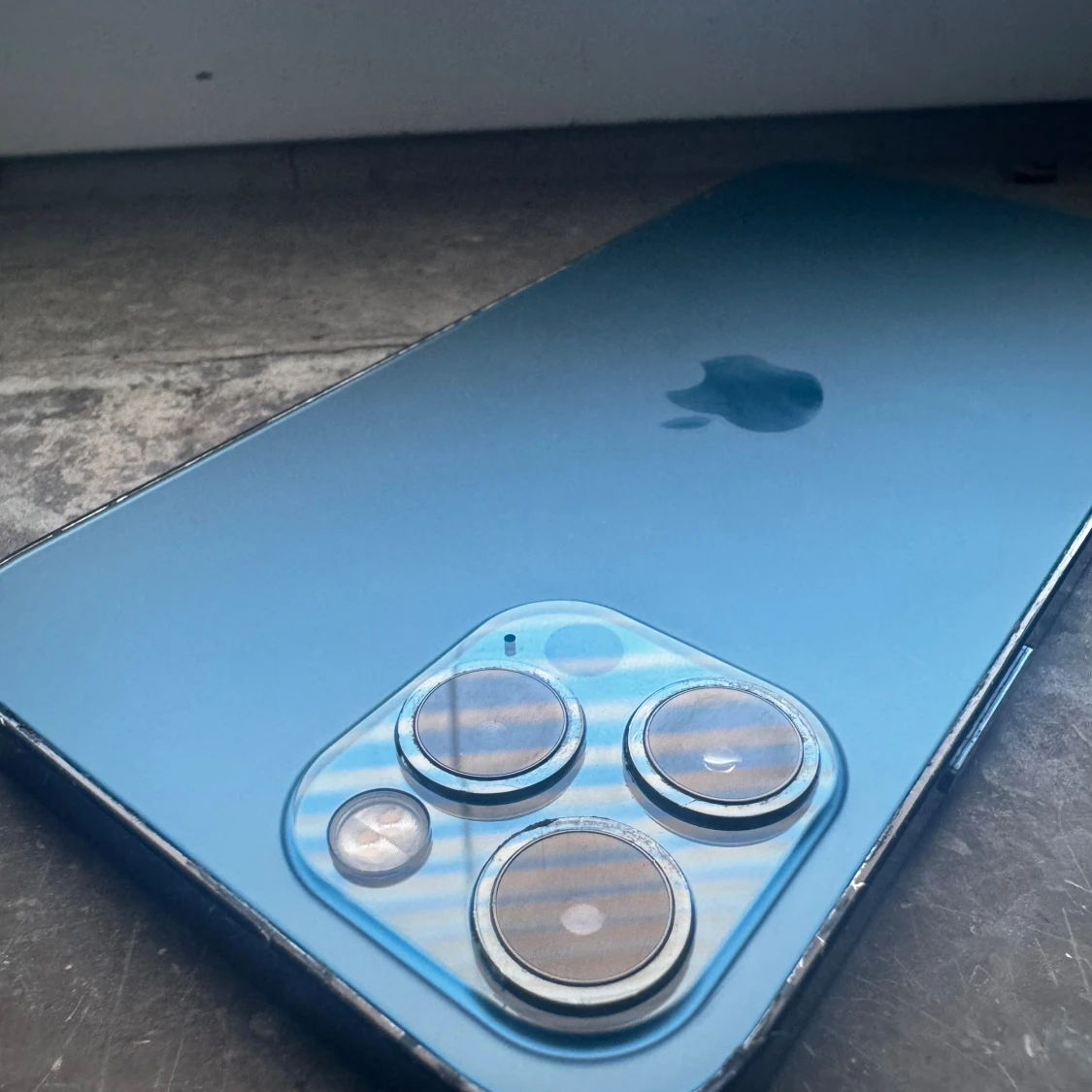 iPhone 12 Pro 256 GB - 1