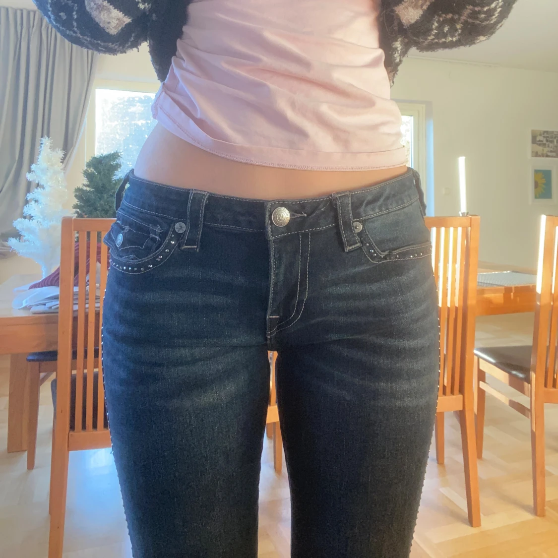 Blå bootcut jeans med nitar - 3