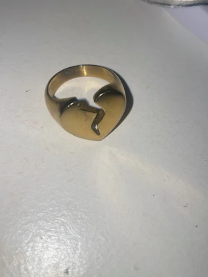 Fin ring - Stockhomstil