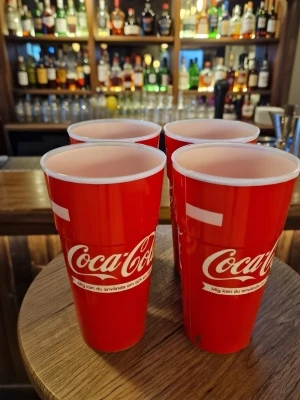 Dryckes muggar Coca Cola - Dryckesmuggar Coca Cola. Hårdplast. 0.5 liter. 4 st. Pris för alla.