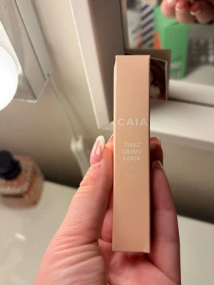 CAIA That Dewy Look Eye gloss - Säljer ett CAIA That Dewy Look eye gloss! Helt nytt aldrig använd