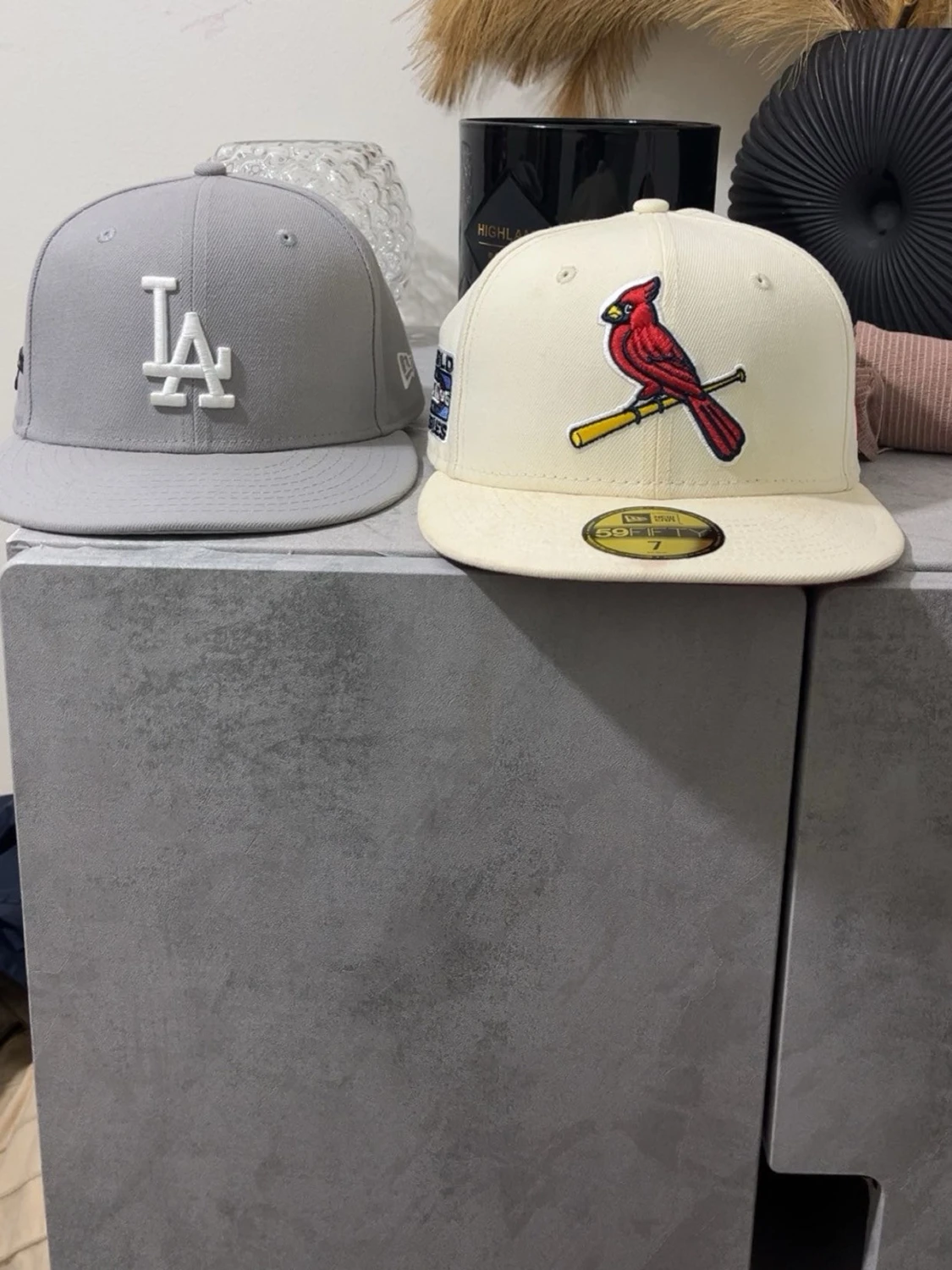 Grå keps med broderad AK47-detalj - 5