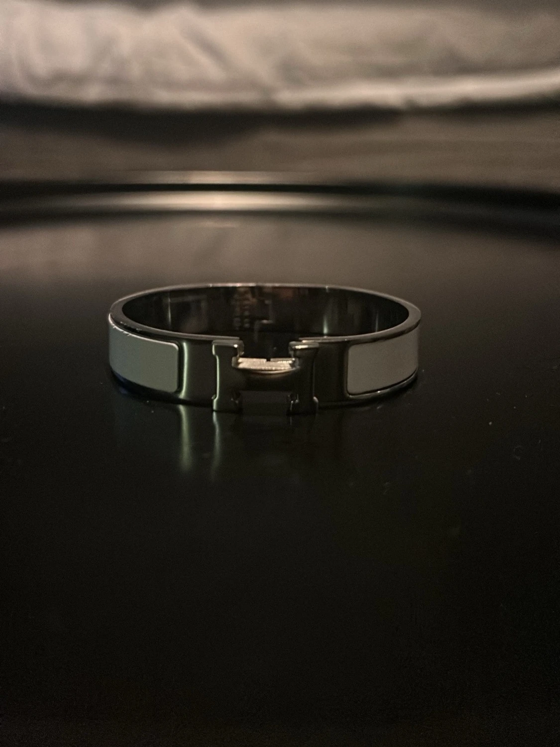 H- armband