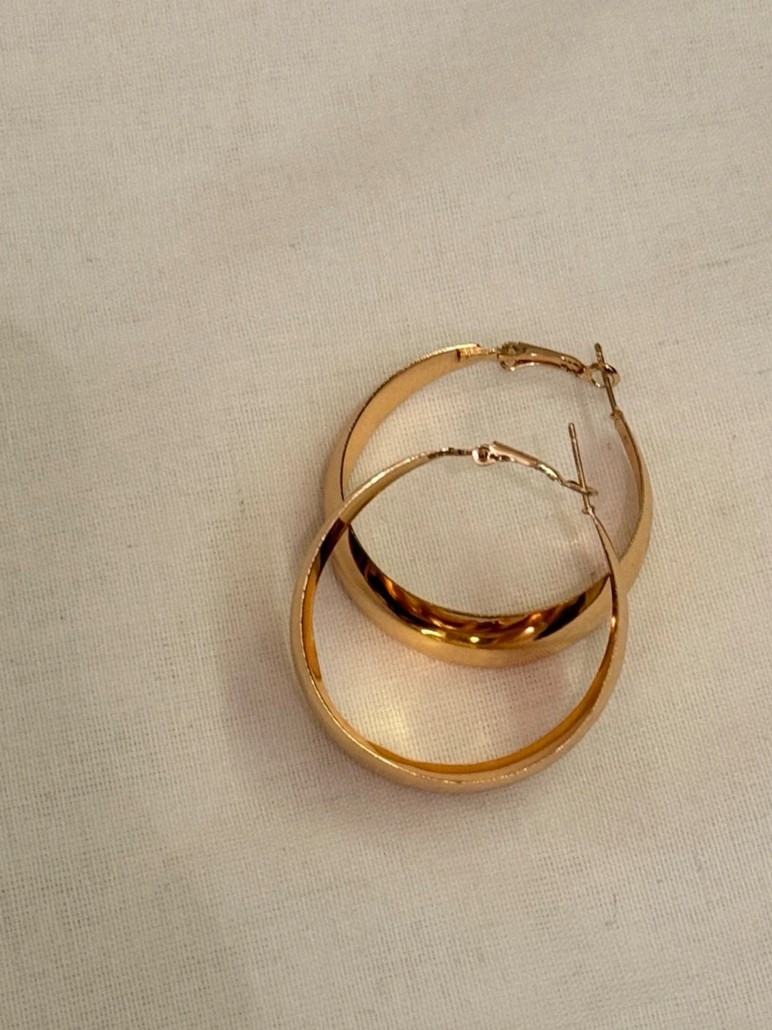 (Bundle) Guldiga statementörhängen & hoops - 5