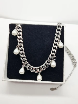 Stilfullt halsband  - Kedjetjocklek-9mm .Nickelfri. Högkvalitativ rostfritt stål 316 .