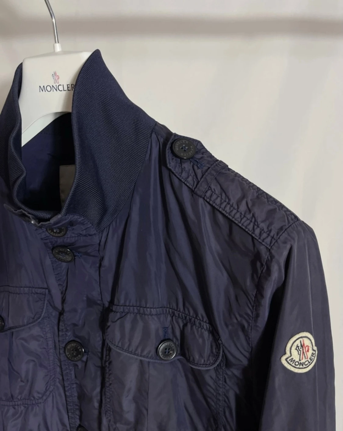 Marinblå vindjacka från Moncler - 1