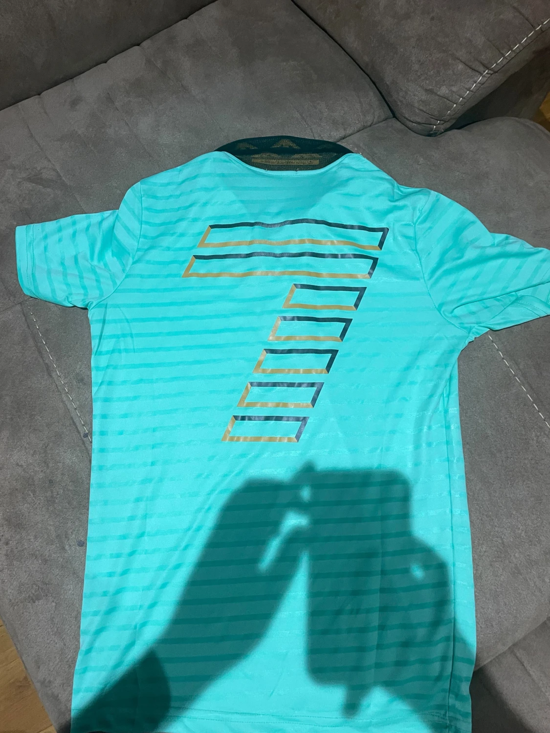 Turkos EA7 t-shirt med krage