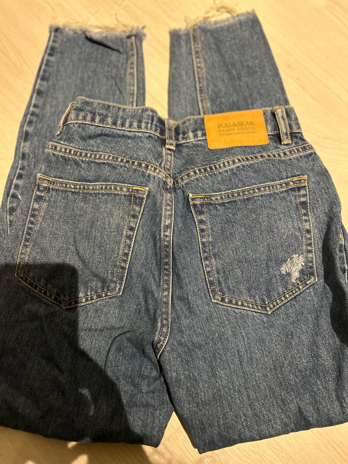 Mom jeans med hål  - 2