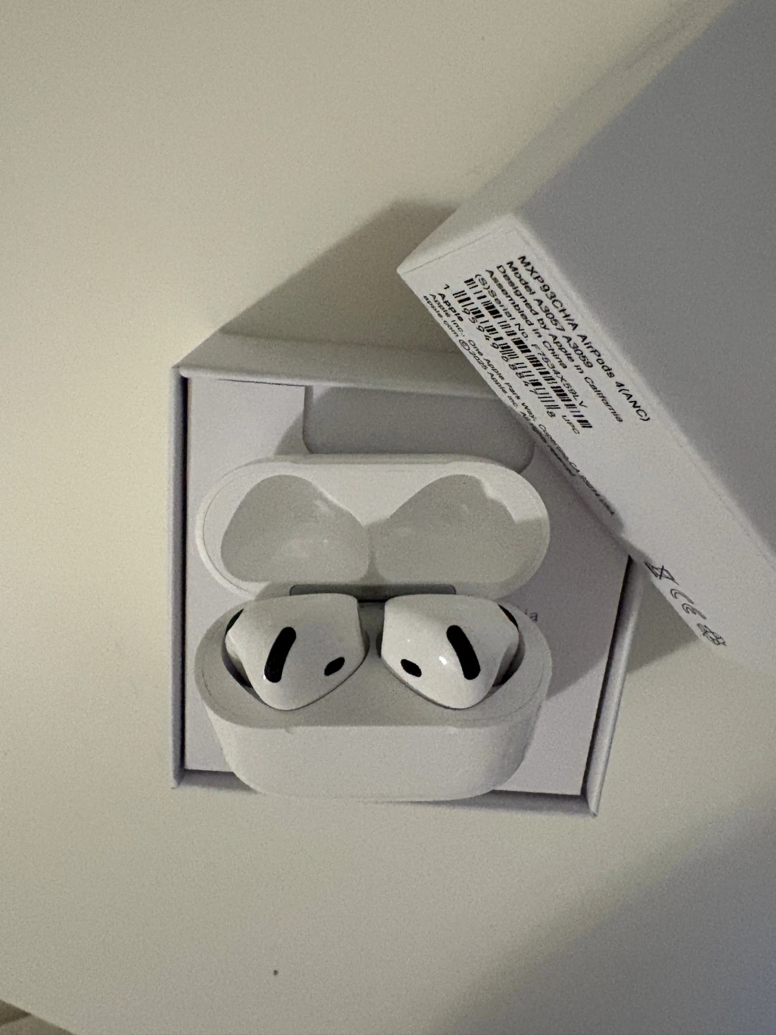 AirPods 4 med ANC - 2