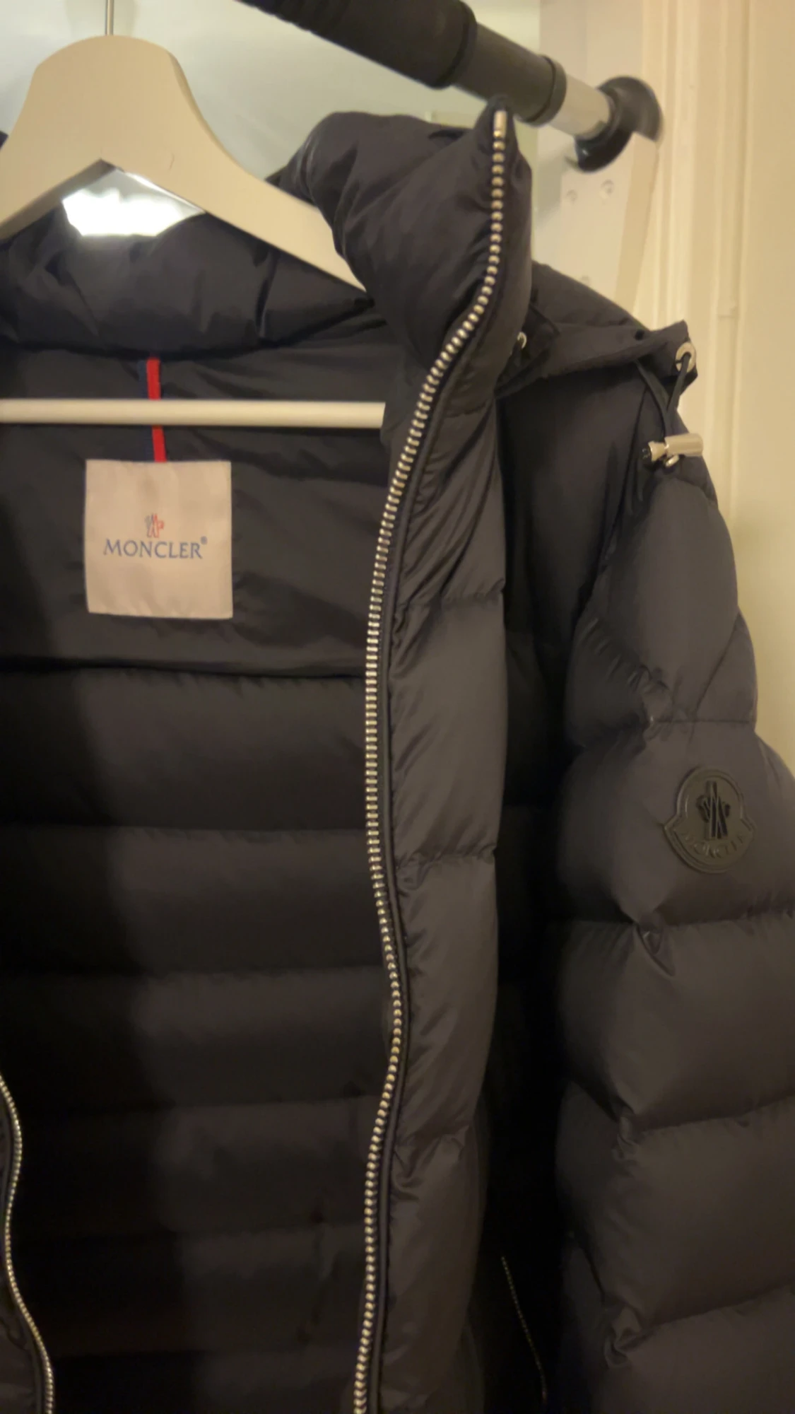 Mörkblå black label Moncler pufferjacka  - 3