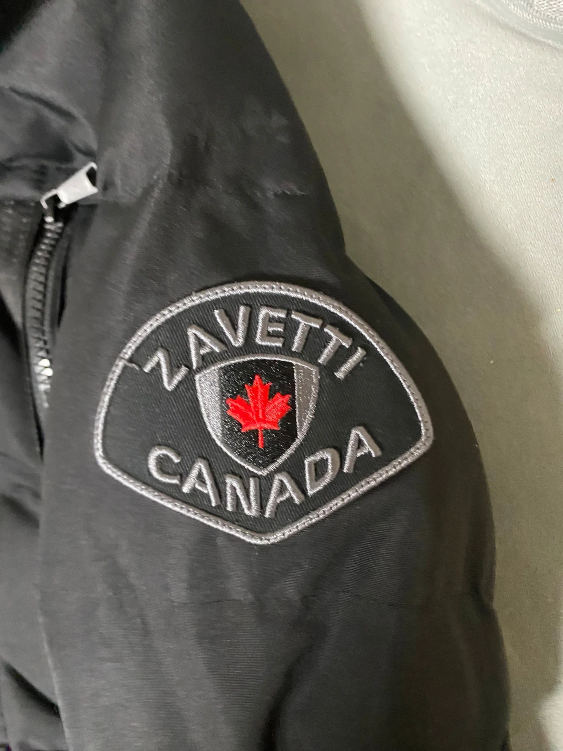 Svart pufferjacka från Zavetti Canada - 3