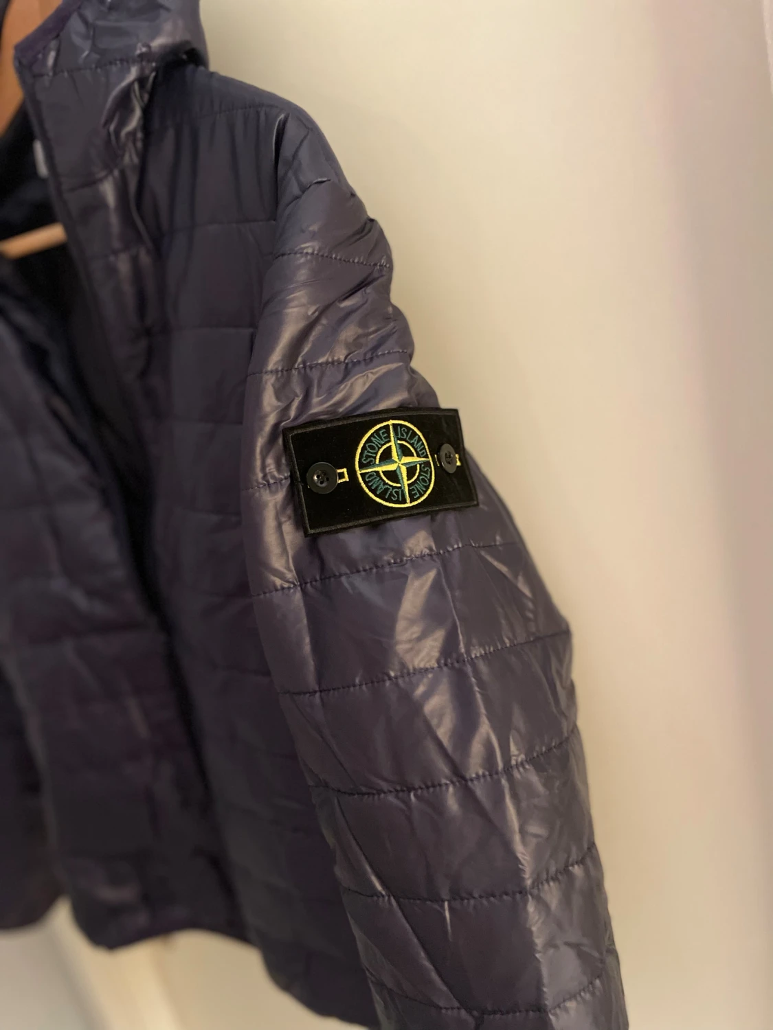 Mörkblå pufferjacka från Stone Island - 1