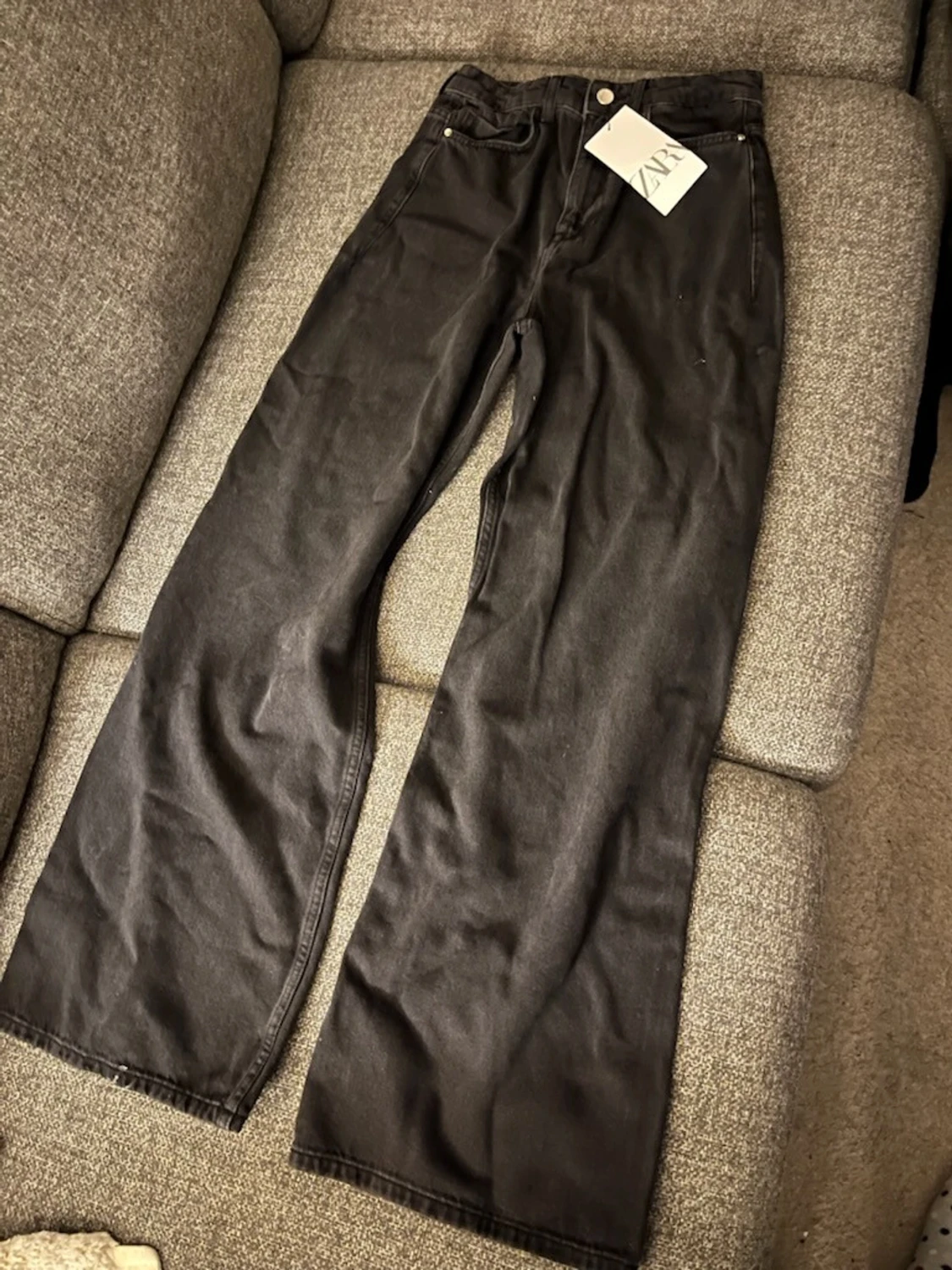 Svarta wide jeans från Zara
