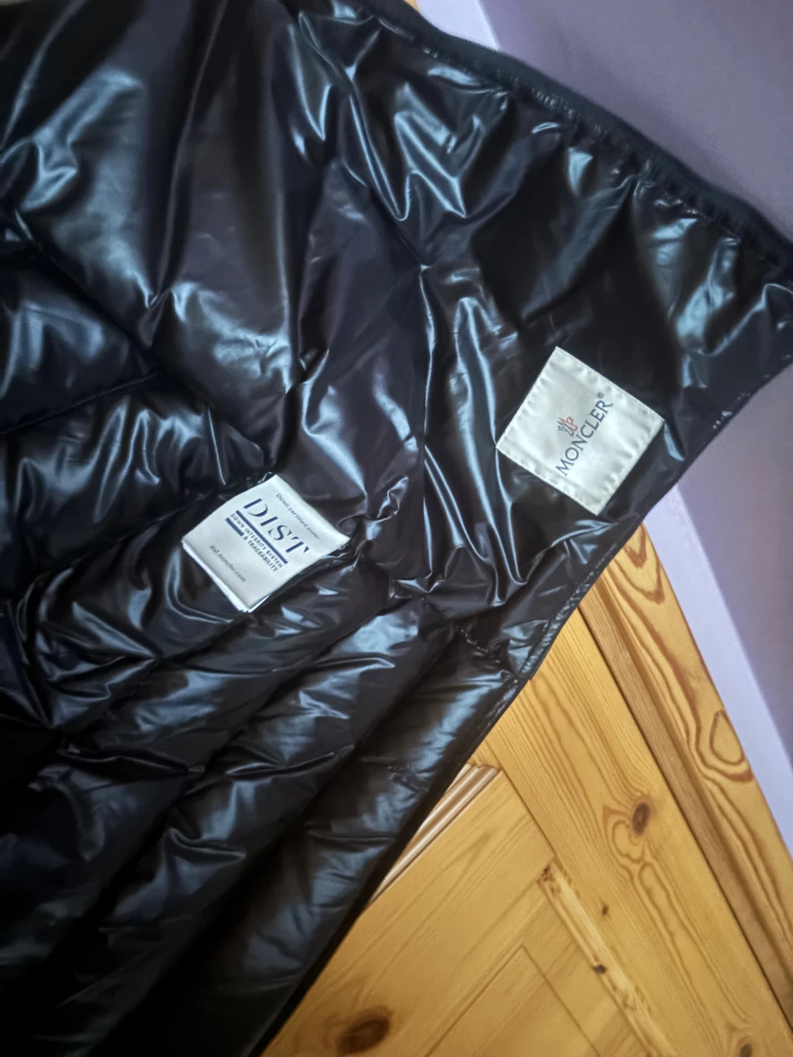 Svart dunväst från Moncler - 2