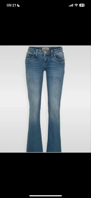Lbt valerie low waist  - Säljer pga att de it används, defekt långt ner på jeansen, innerbenslängd 79, midjemått tvärs över 39 cm, köptes här på plick för 600kr