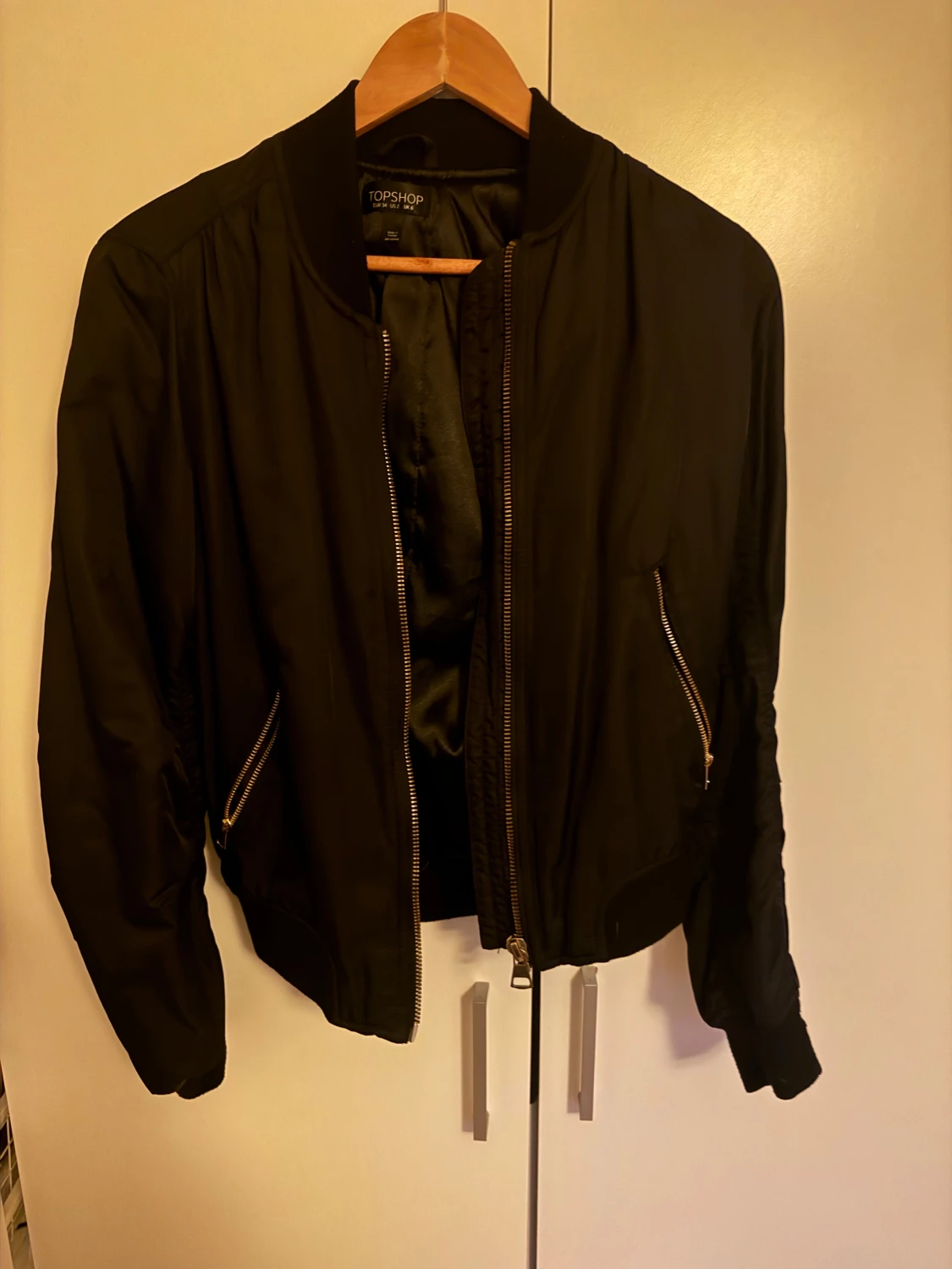 Svart bomberjacka från Topshop