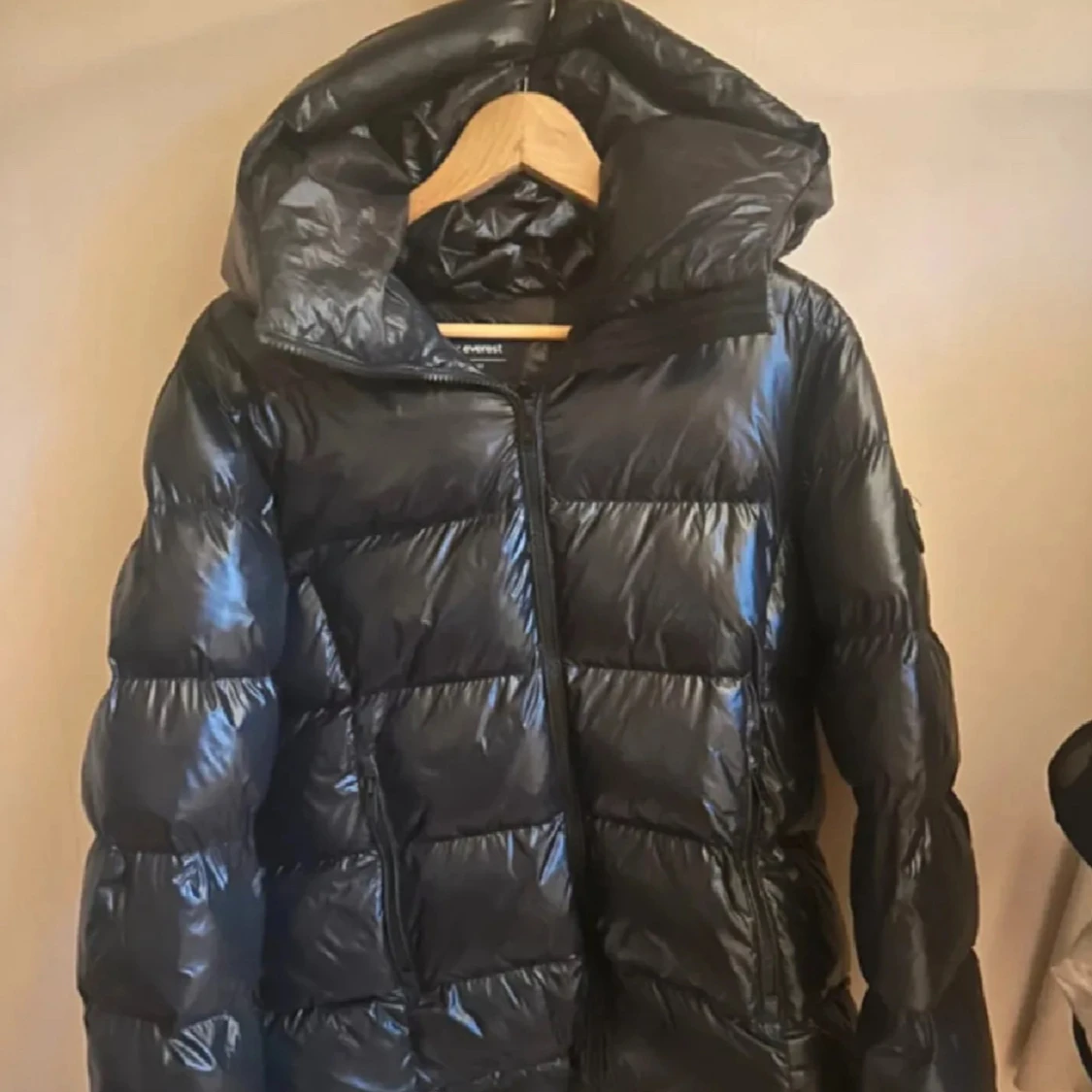 Svart pufferjacka från Everest - 2