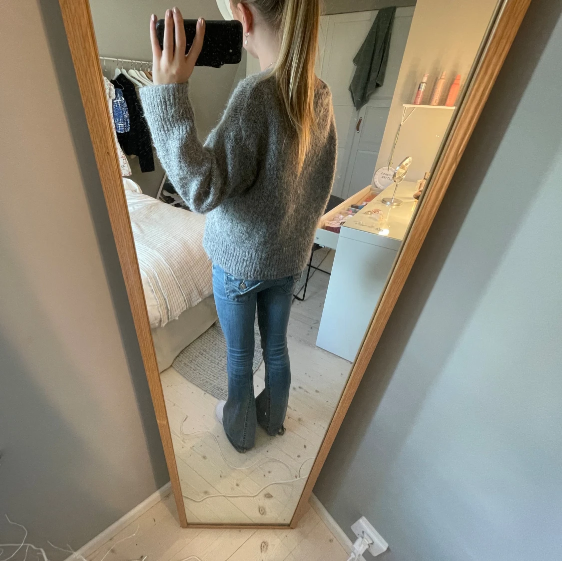 Grå stickad tröja H&M  - 2