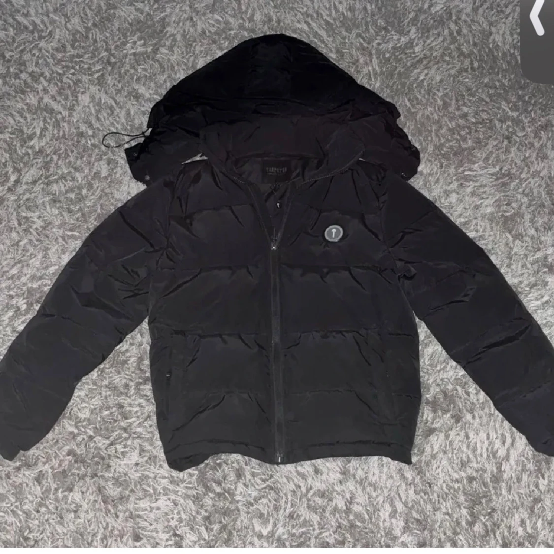 Svart pufferjacka från Trapstar