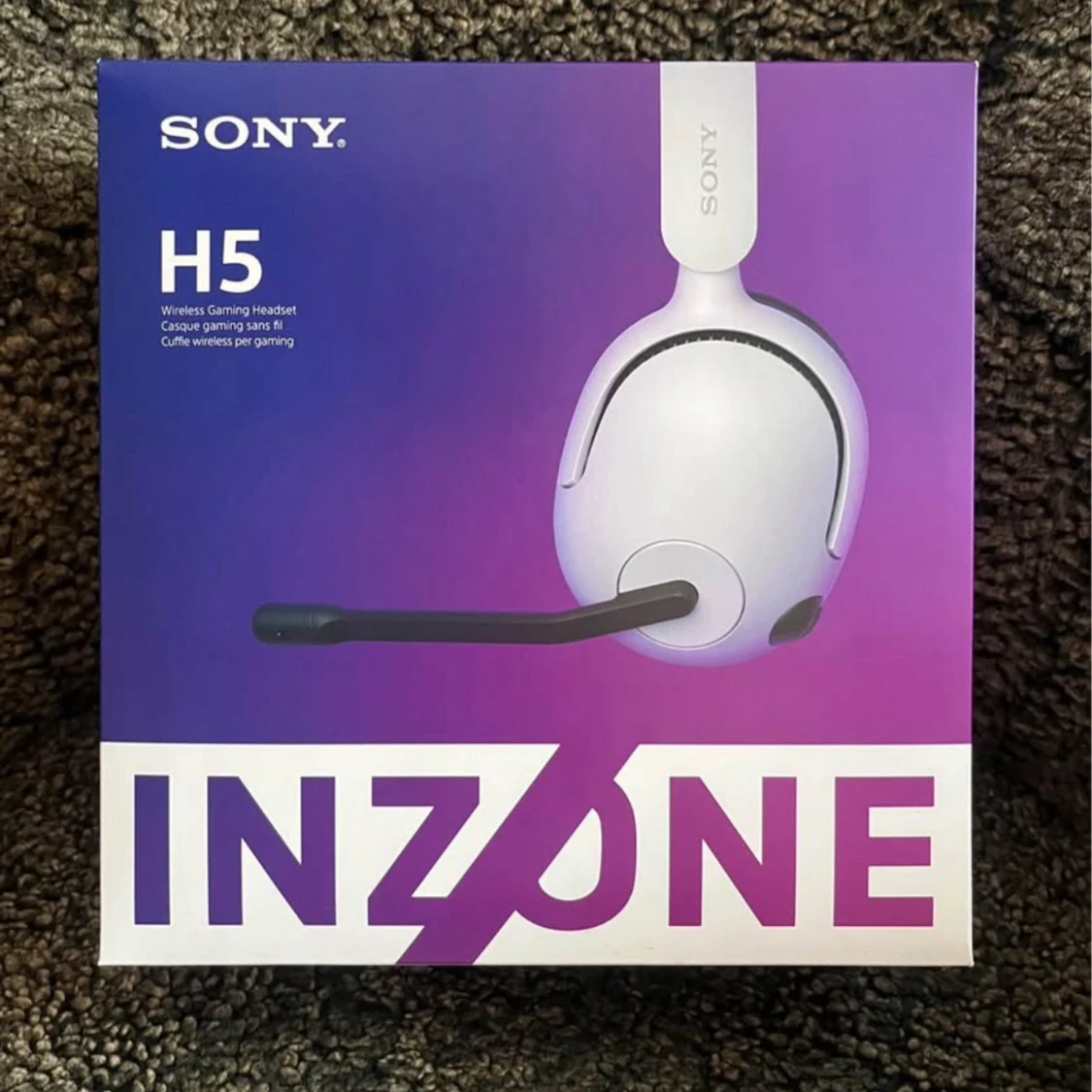SONY INZONE H5 Gaming headset - obruten förpackning