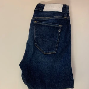 Replay jeans - Säljer ett par snygga replay jeans till sjukt pris!