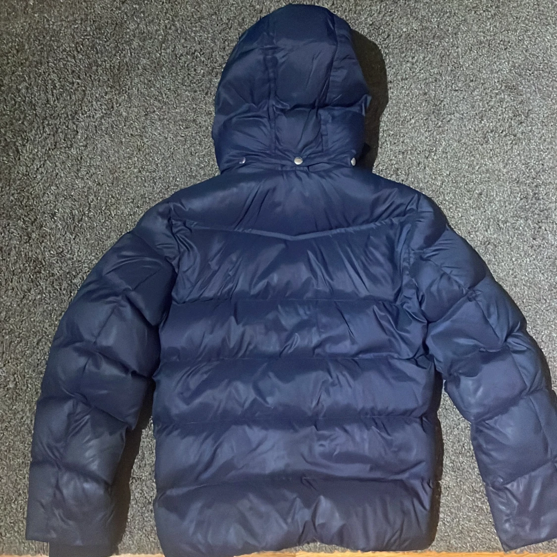 Mörkblå pufferjacka från Gant 146/152 - 3