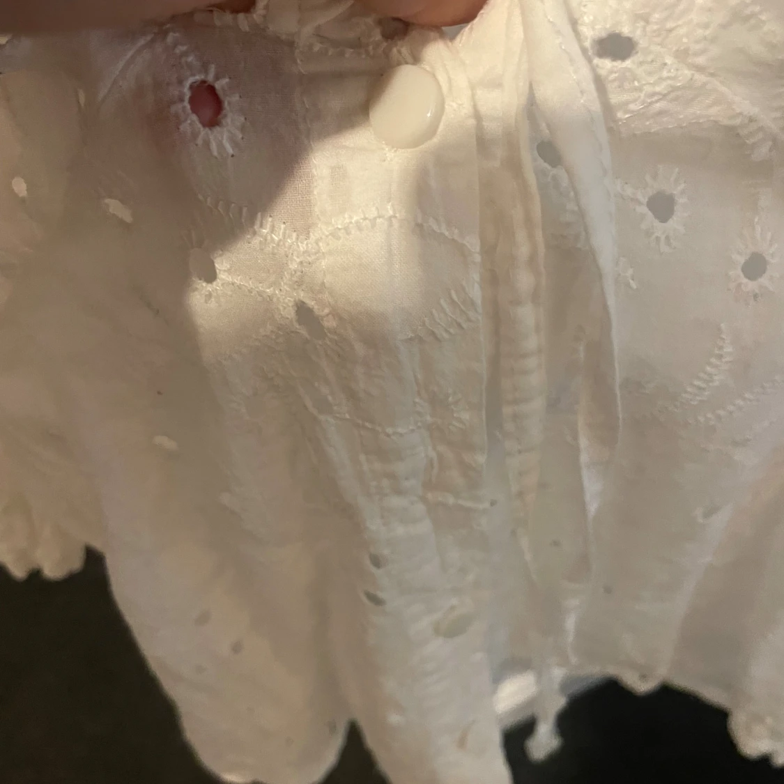 Vit broderad blus från ESQ - 1