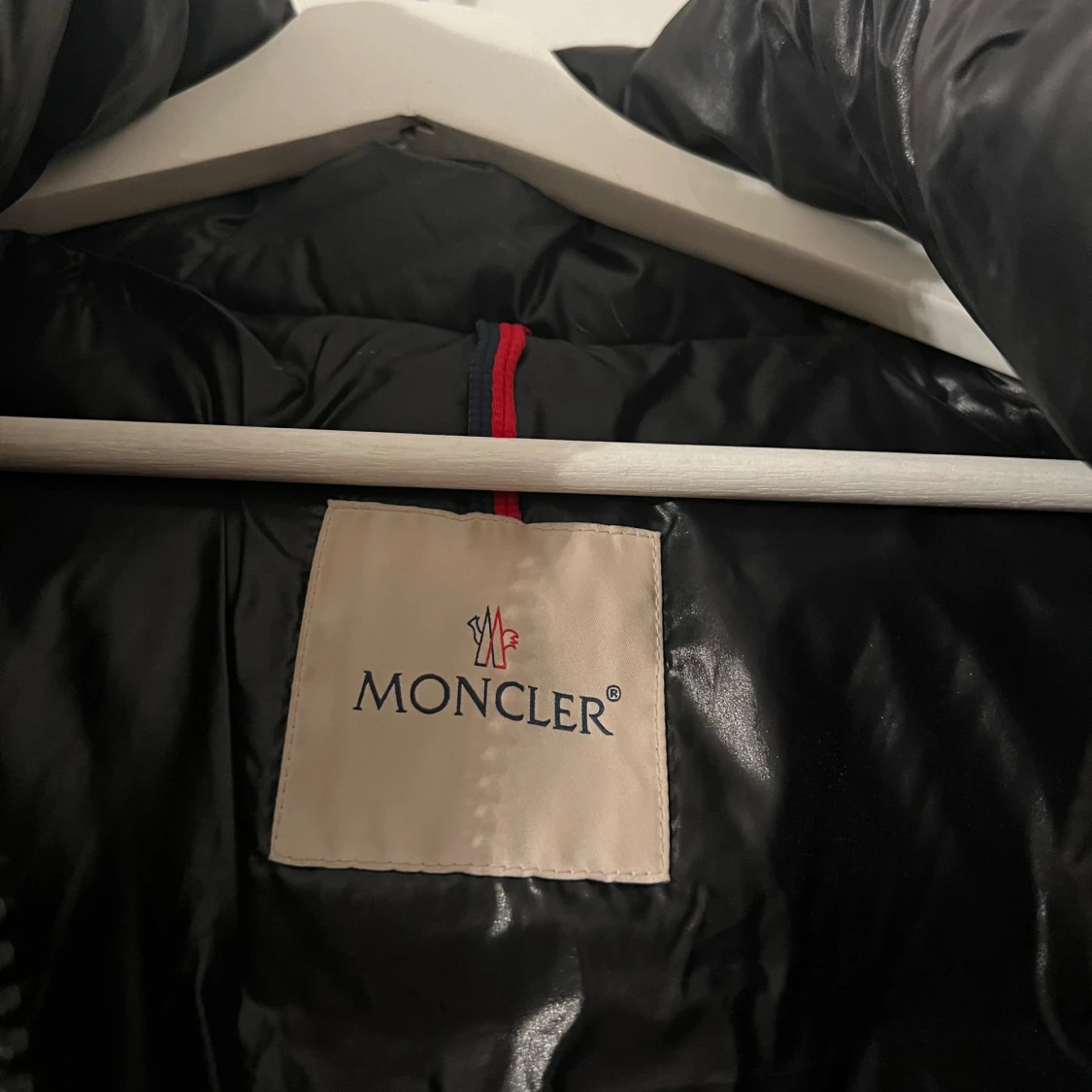 Svart Moncler pufferjacka dam - 4