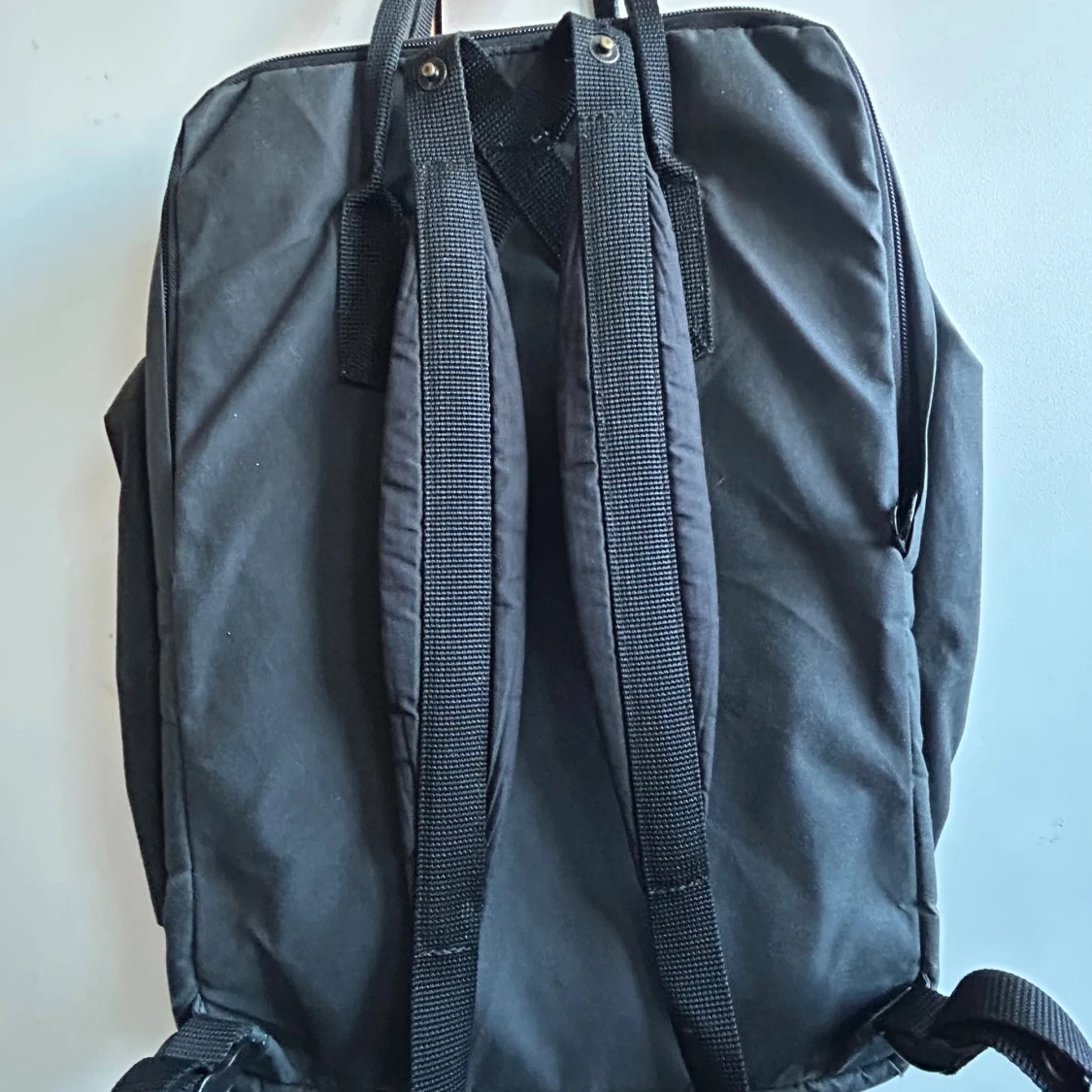 Svart Fjällräven Kånken ryggsäck - 2