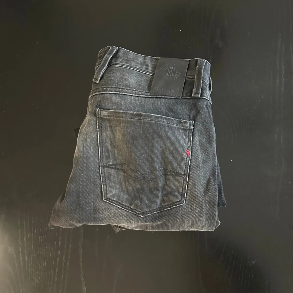 Replay Anbass svarta jeans, storlek 33