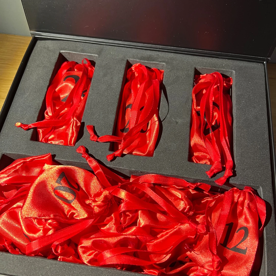 ONEBOLDCHEMIST JULJALENDER 2025 - 2