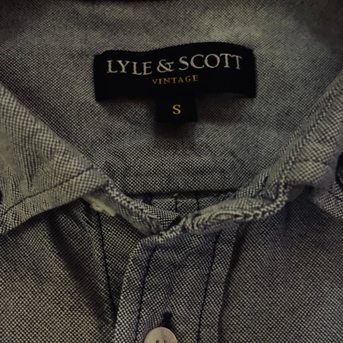 Grå skjorta från Lyle & Scott S - 1
