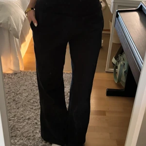 Lågmidjade mjukisbyxor - Sköna lågmidjade mjukisbyxor med fickor <3