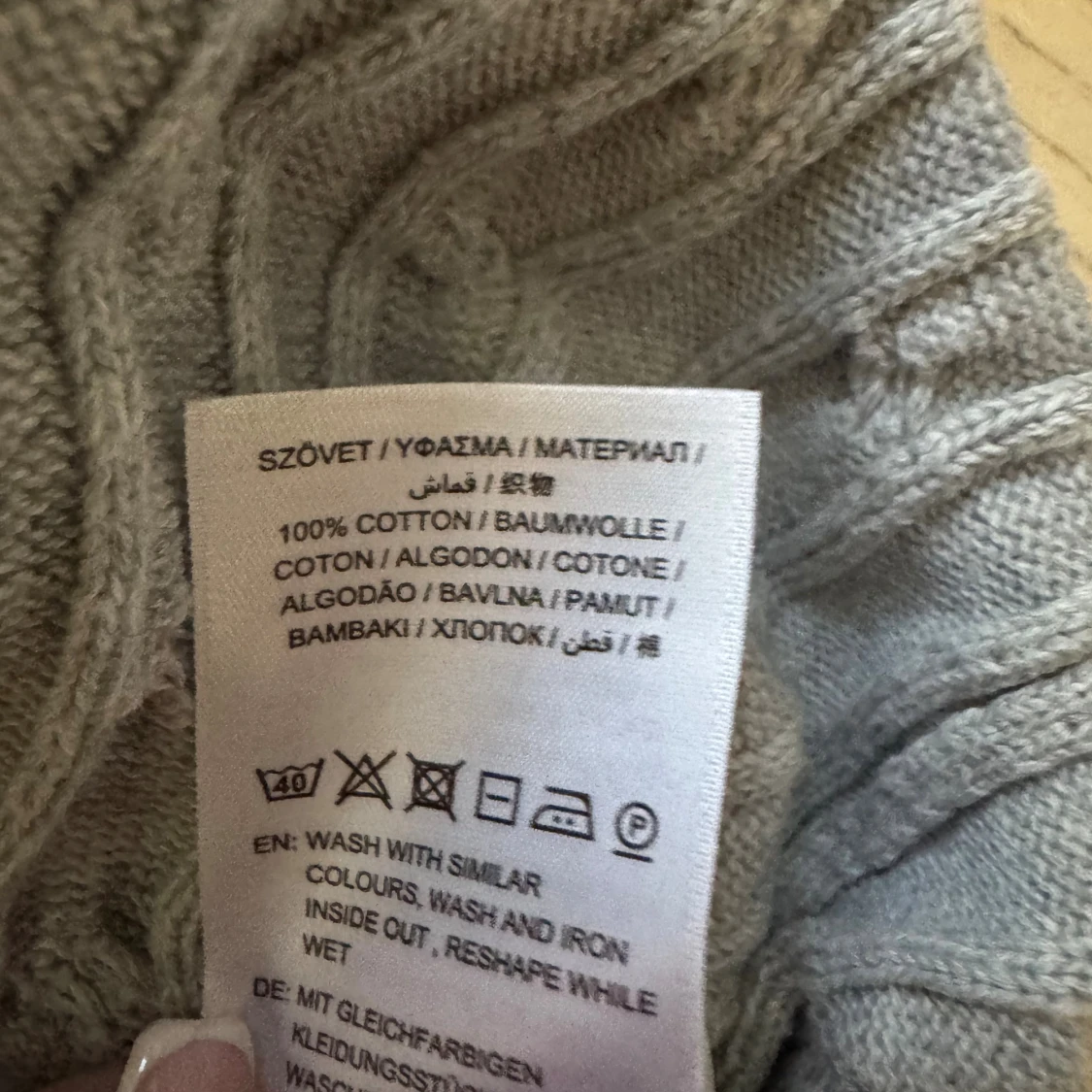 Grå stickad tröja från GANT - 4