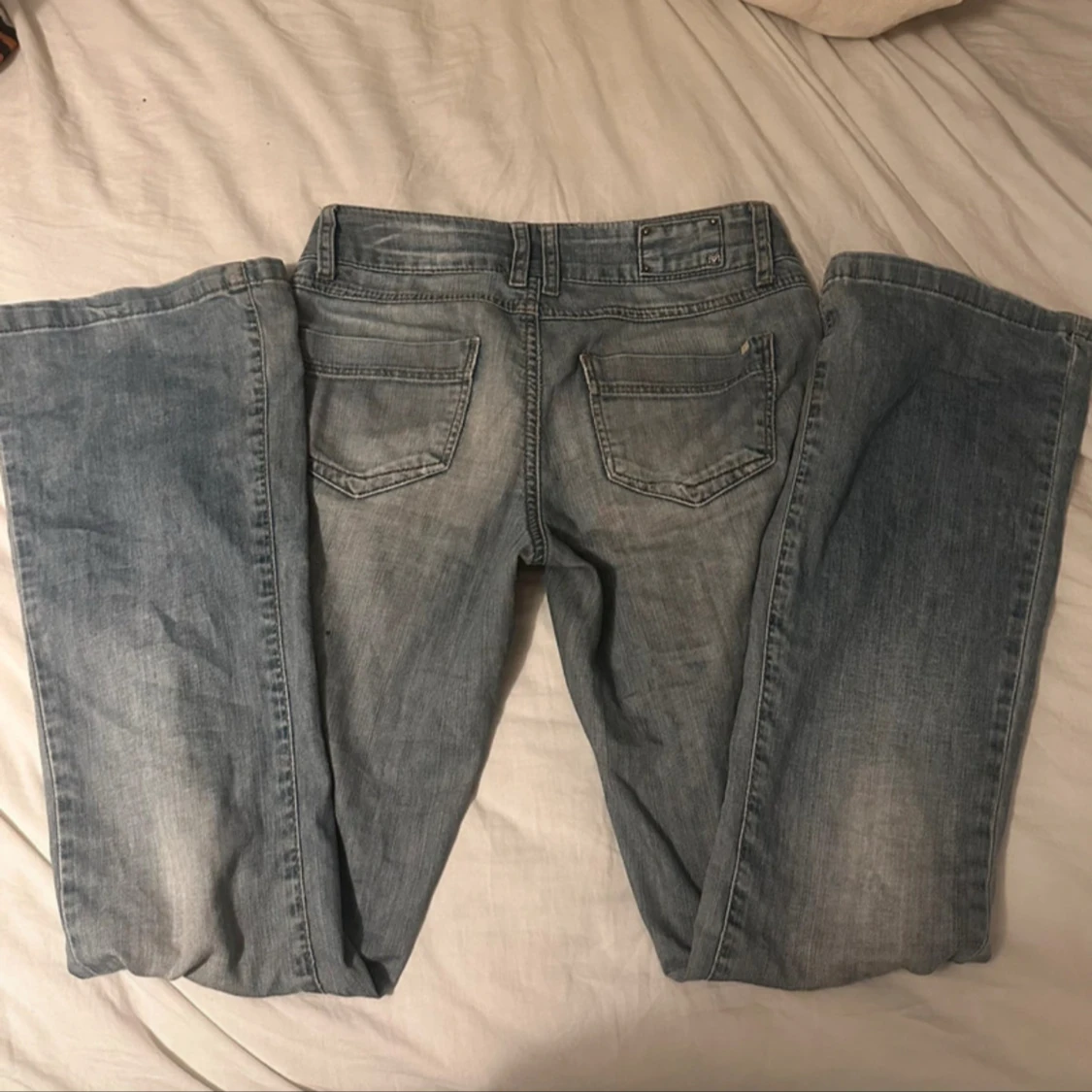 Lågmidjade bootcut jeans - 3