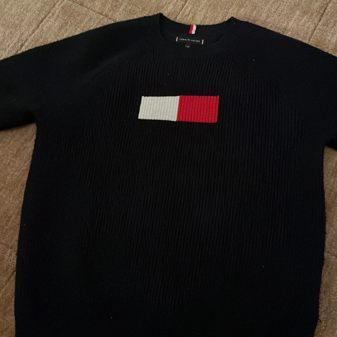 Svart stickad tröja Tommy Hilfiger