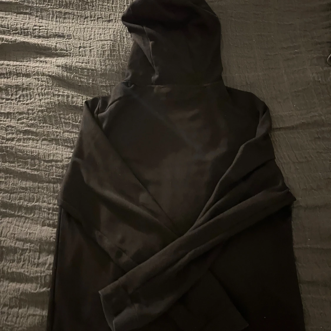 Svart lyle & scott hoodie - 1