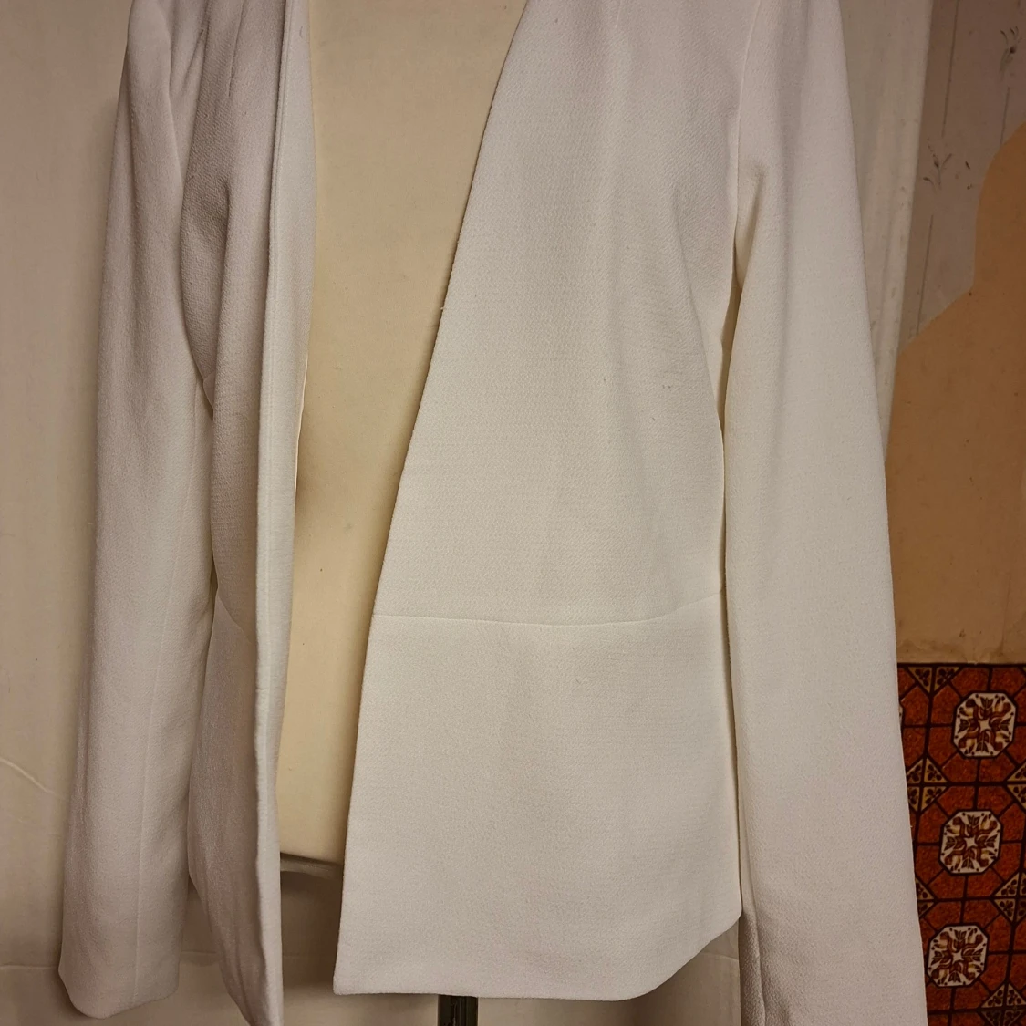 Vit kavaj från Pieces XL