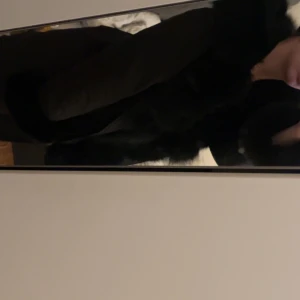 Vinterjacka Fatima Parka - Säljer denna jacka då den tyvärr ej kommer till användning längre. Storlek M men passar S/XS, all päls är möjlig att ta av om så önskas💗